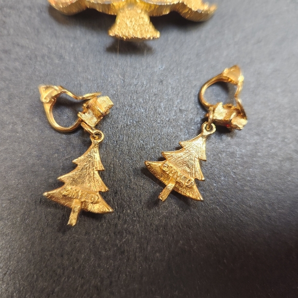 Christmas Tree Earrings and Brooch Set - Picture 2 of 4